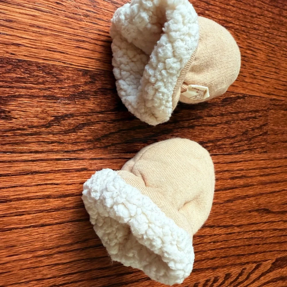 Cozy Bear Kids Hat and Mittens Set - Cream and Tan - Size 0-3